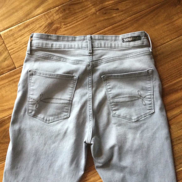 ✔️Levi’s Denizen Hi-Rise Ankle Skinny Woman’s Jean Size 6 - Picture 3 of 8